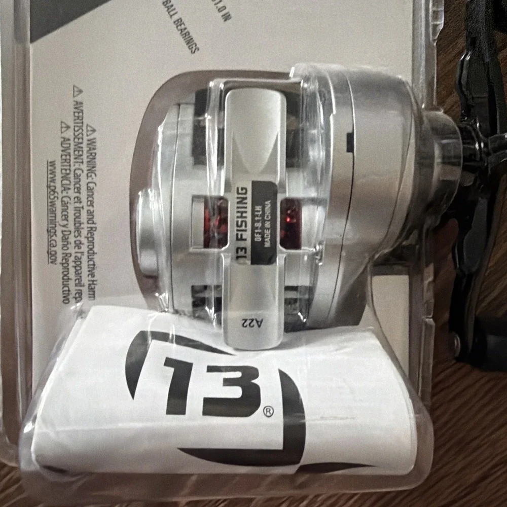 13 Fishing Origin F1 Baitcast Fishing Reel (Clam Pack) NEW
